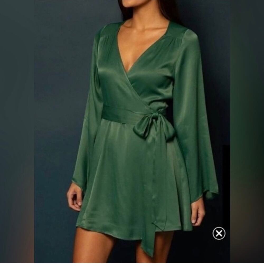 NWT small emerald shore wrap dress